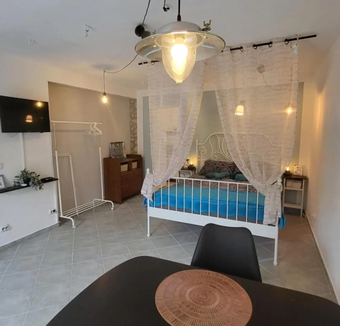 Planet Pag Studios - Relax, You'Re Home Pag Town 0*,